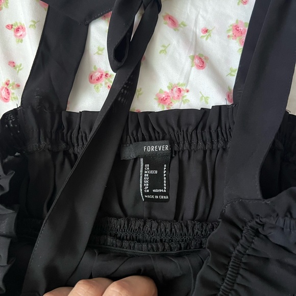 Top - Picture 2 of 2